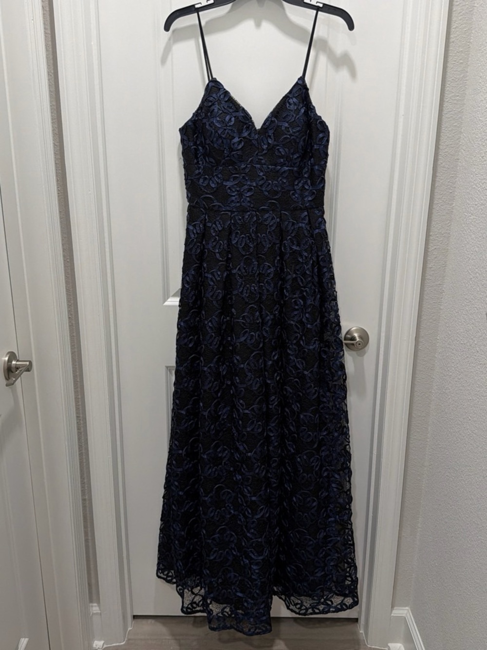 Navy Lace Spaghetti-Strap Maxi Dress